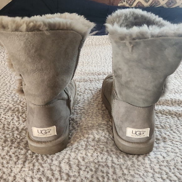 Boots - Picture 2 of 3